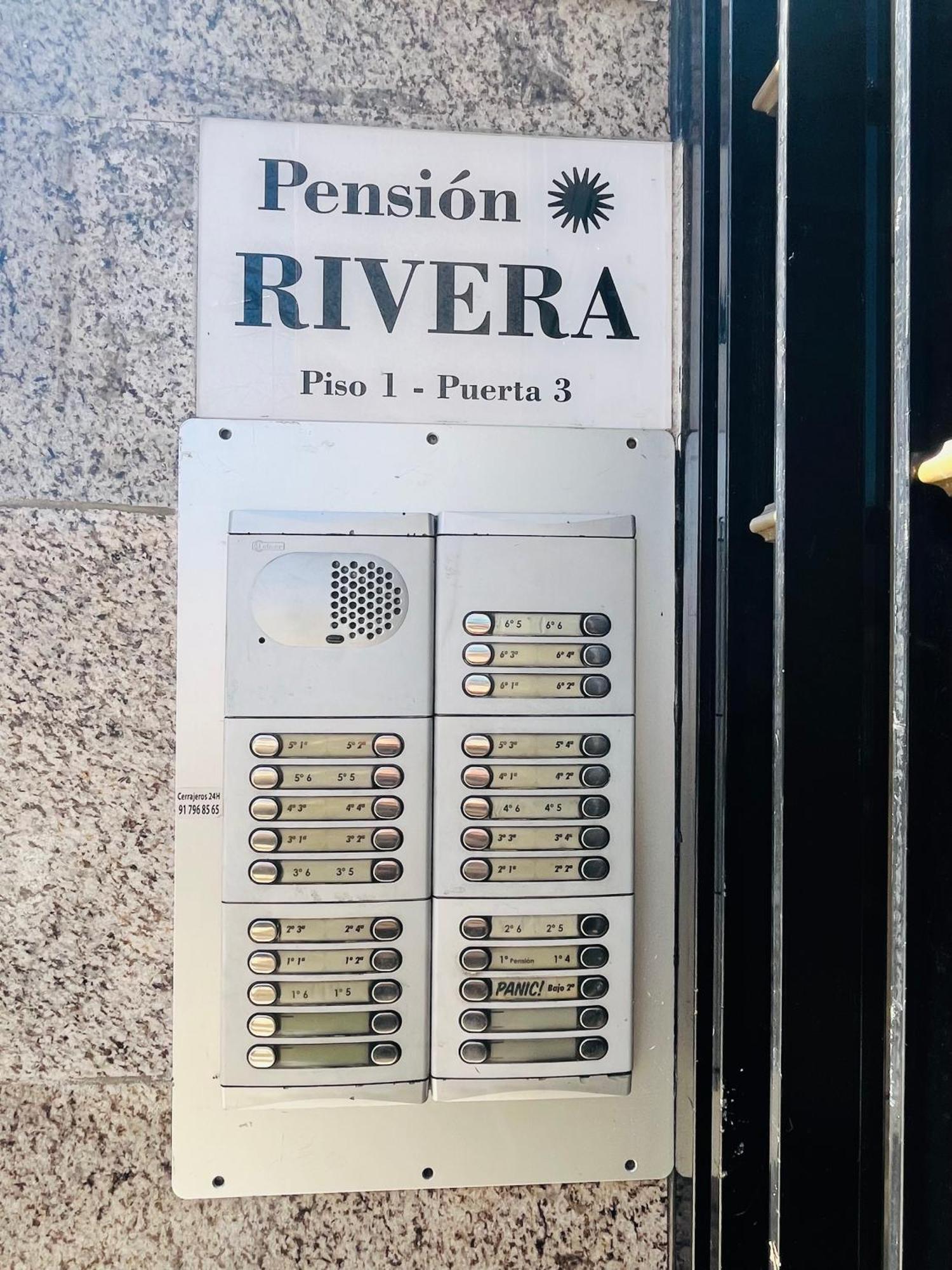 Pension Rivera มาดริด ภายนอก รูปภาพ