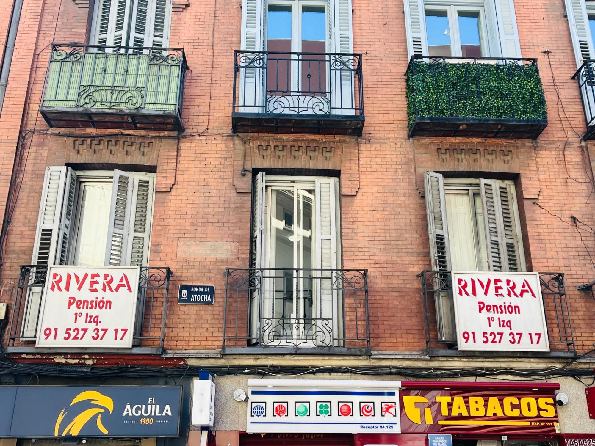 Pension Rivera มาดริด ภายนอก รูปภาพ